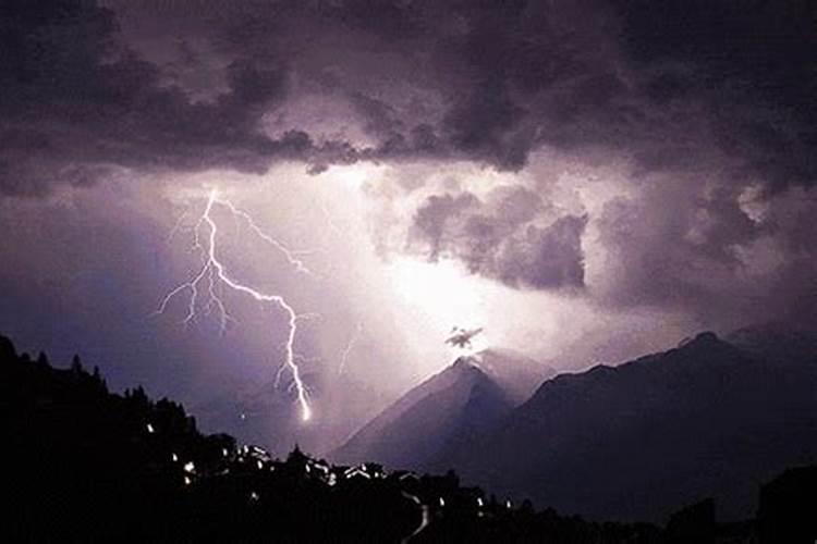 雷雨怎么肥庄稼？