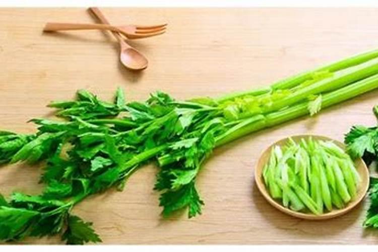 芹菜上什么肥料长得粗