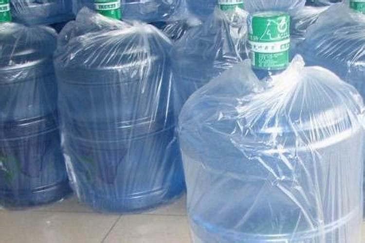 水溶肥可以不兑水用吗 水溶肥料兑水比例是多少