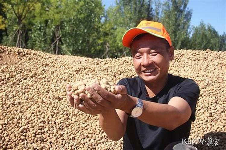 昆明有哪样好吃的？？？