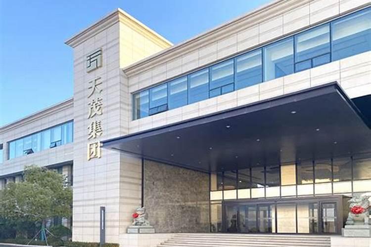 叶面肥有什么功效？喷洒时有什么注意事项？