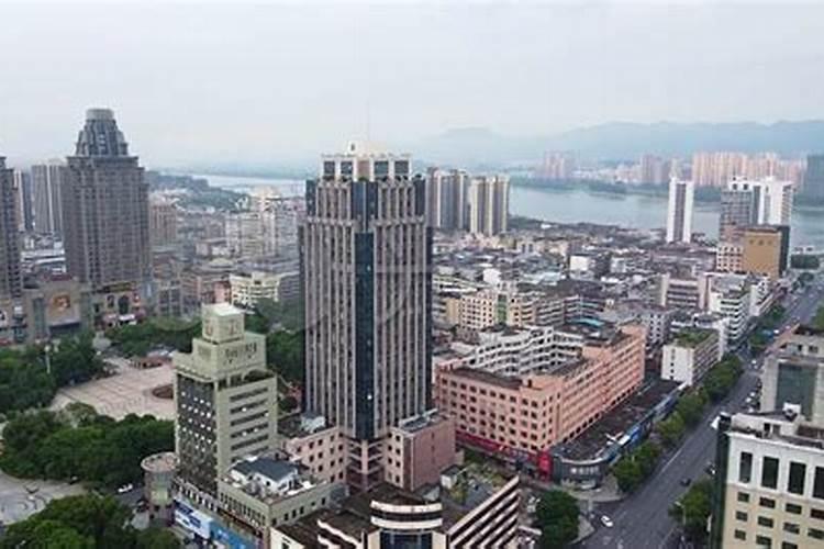 桶装冲施肥与袋装水溶肥的区别各自的优势