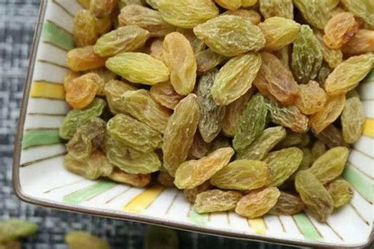 葡萄上色期用什么肥料好 施肥注意事项有哪些