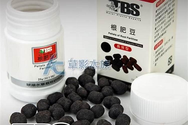 一升水放几粒尿素浇花