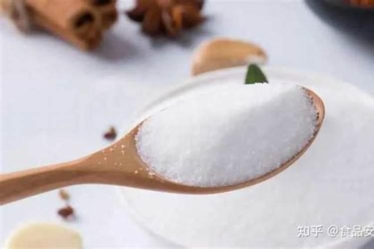 绿化钾惨尿素上着就化了!真样做钾肥能不化呢？