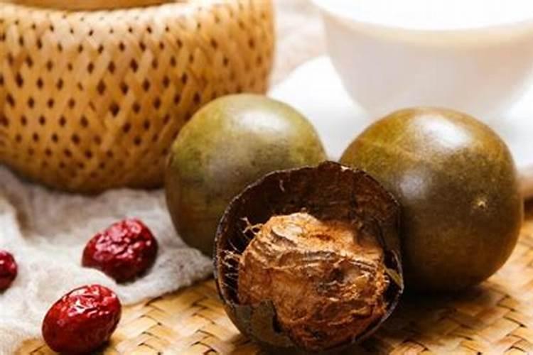 罗汉果这个时候该用什么肥料施肥？