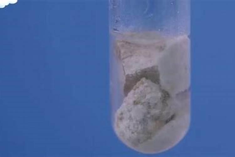 石灰与化肥会中和不？