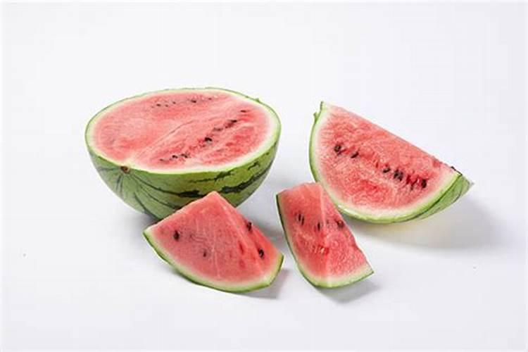 想提高西瓜的产量,应该怎样施肥比较好？