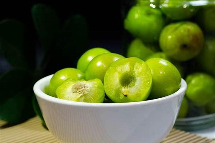 如何腐化废弃的农作物脚料？怎样才能让它成为有机肥？