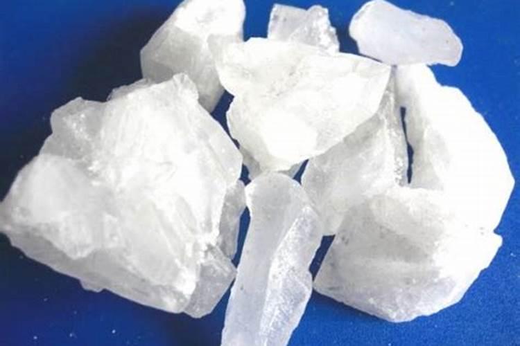 中国的氮肥 磷肥 钾肥 主要生产原料分别是什么？