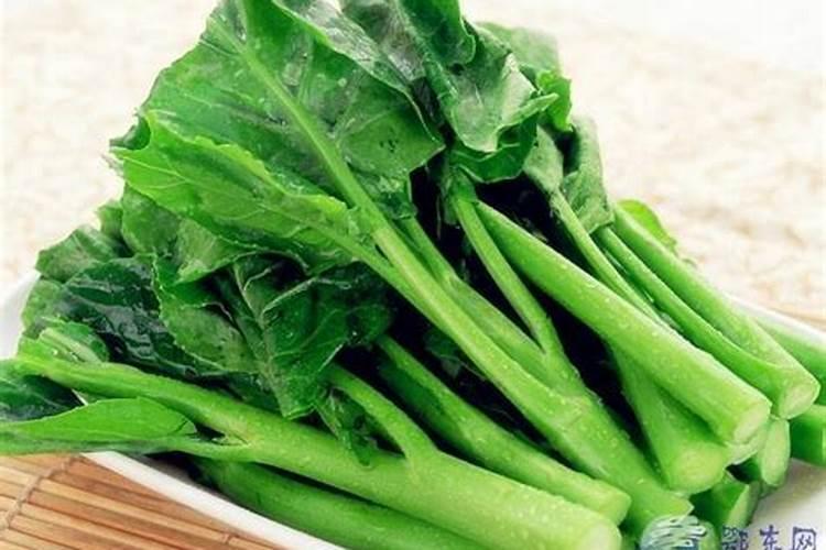 青菜施肥用复合还是尿素