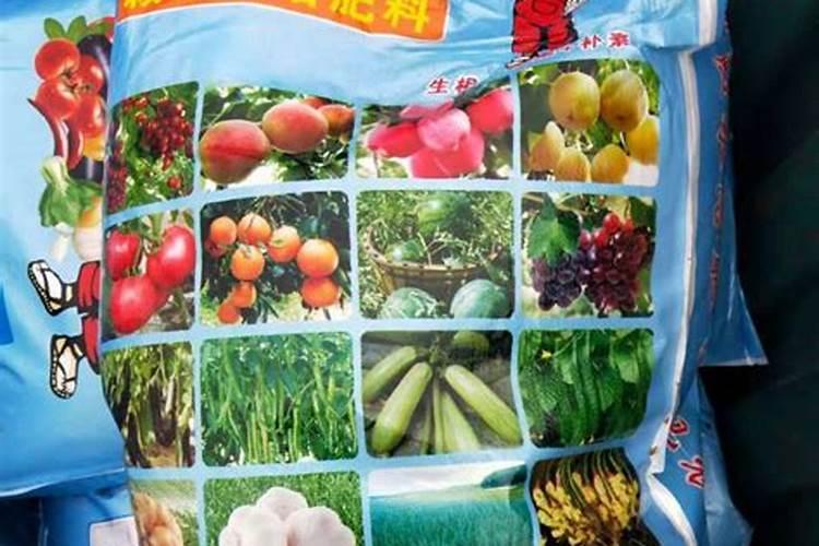 第一年葡萄小苗施什么肥(刚种葡萄苗用什么肥料长得快)