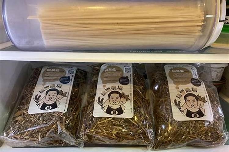 草可以直接埋土里做肥料吗