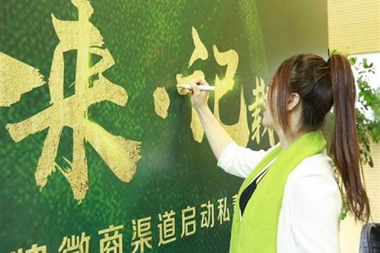 苗子粗壮浓绿施肥方案有哪些