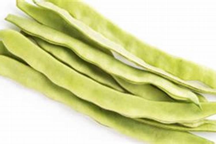 大棚芸豆苗期喷什么叶面肥什么药