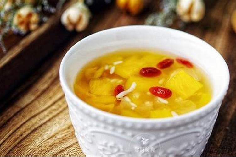 菠萝叶片发红是什么原因分析