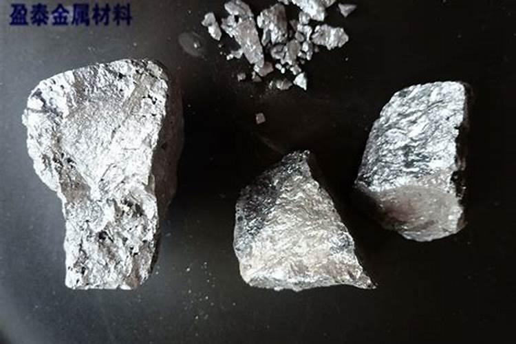 如何让草坪快速生根