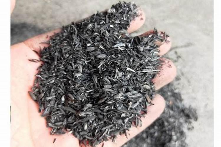 谷壳灰撒在红薯上面有催肥作用吗