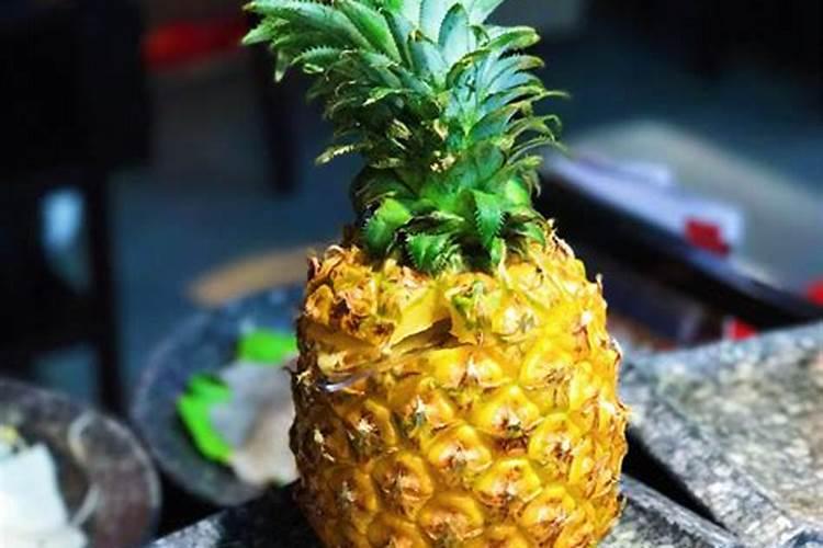 菠萝皮沤的肥料不知道还能不能用