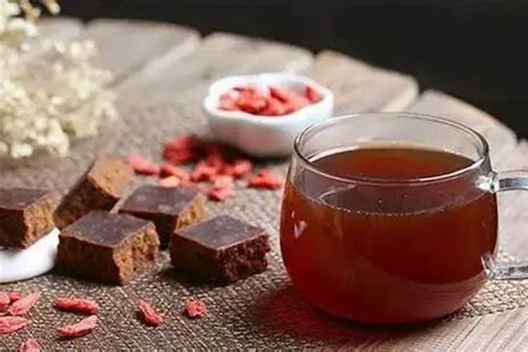 草莓大棚打药 红糖可以和膨果一起打吗？