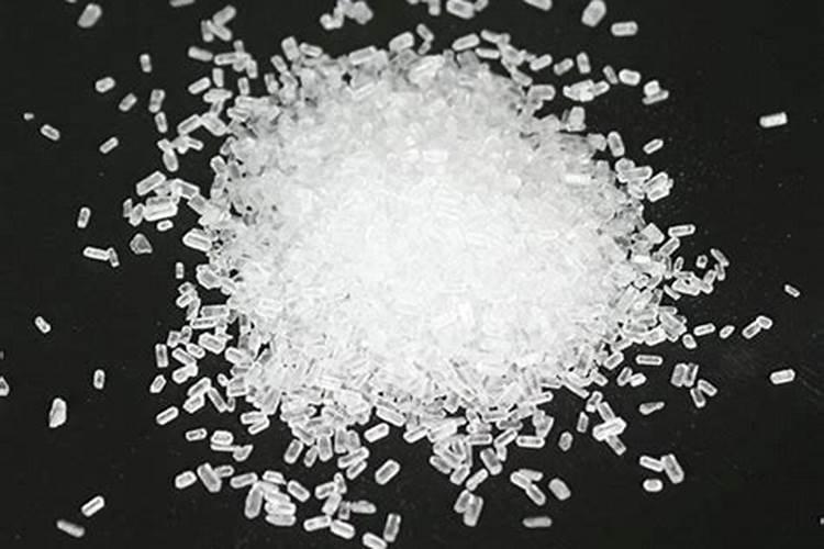 如何简单调制鲜花营养液