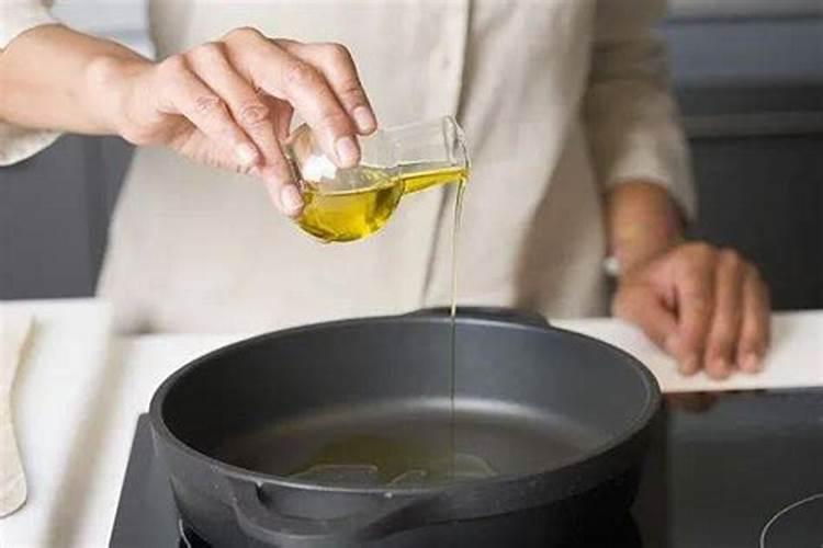 茶枯饼比花生枯饼肥效高吗？