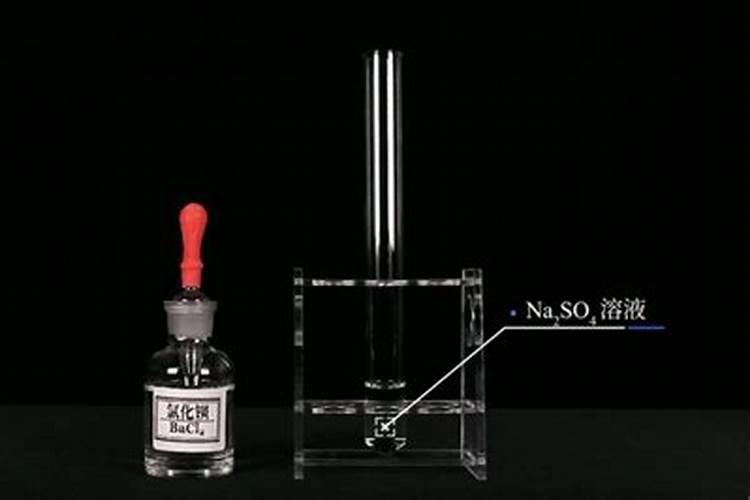 平衡肥和中钾肥还和膨果能不能一块冲施