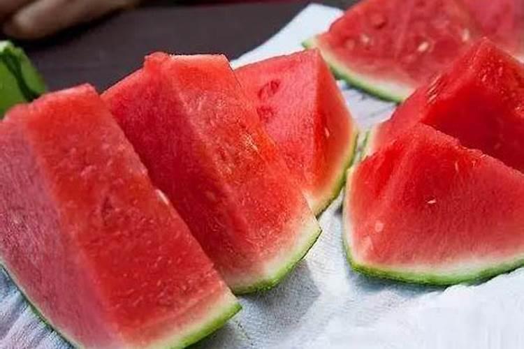西瓜鹅蛋大小可以冲水溶肥吗？
