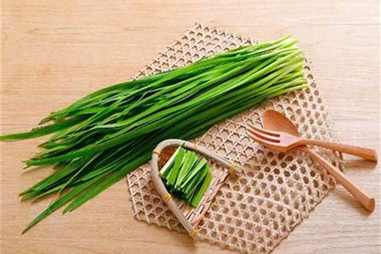 大棚韭菜冲施硝酸铵钙可以吗？