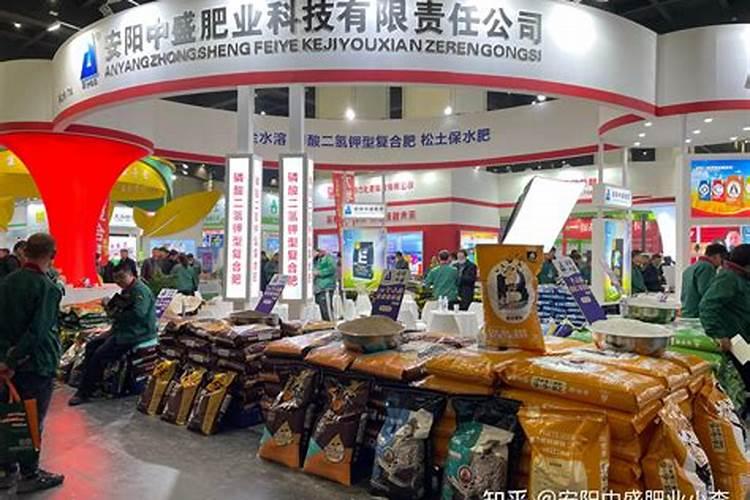 用尿素当叶面肥怎么兑水
