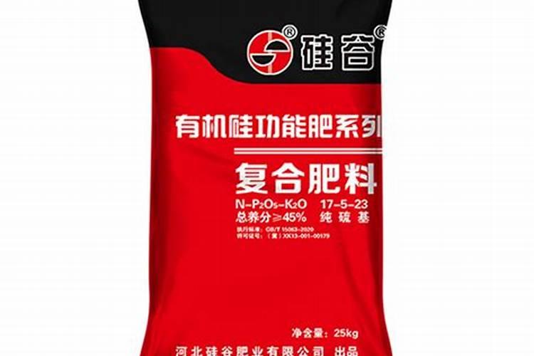 草莓膨果期管理技术 草莓需要怎么进行温度管理