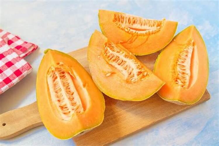 哈密瓜施肥时间