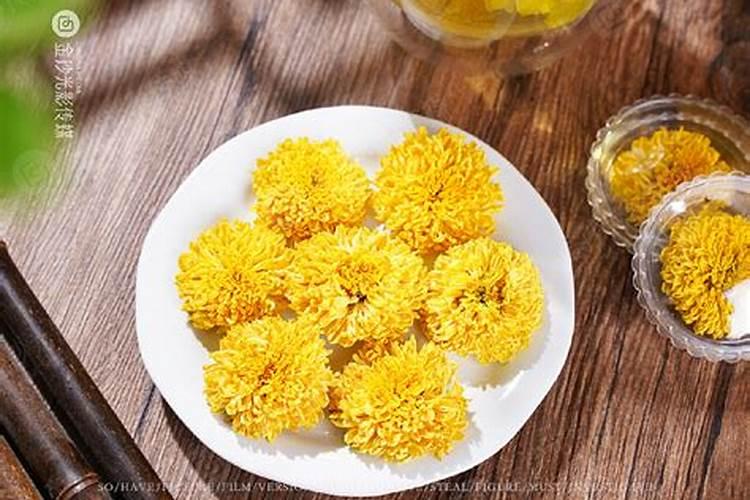 金丝皇菊冬天浇水吗？