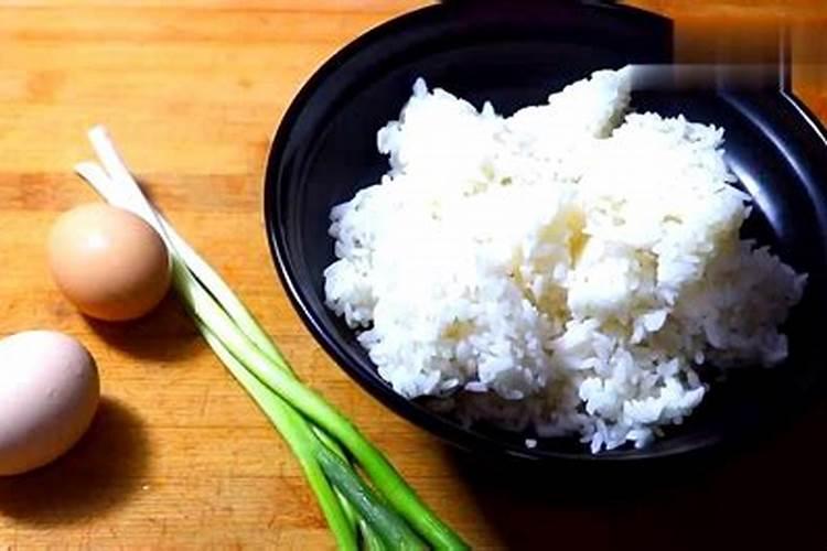 大米可以放土里当肥料吗