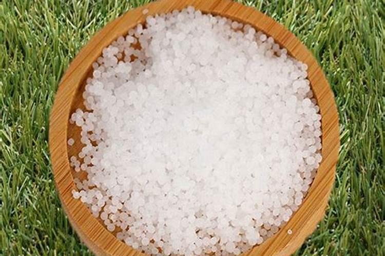 尿素属于什么类型的肥料 尿素属于哪种肥料