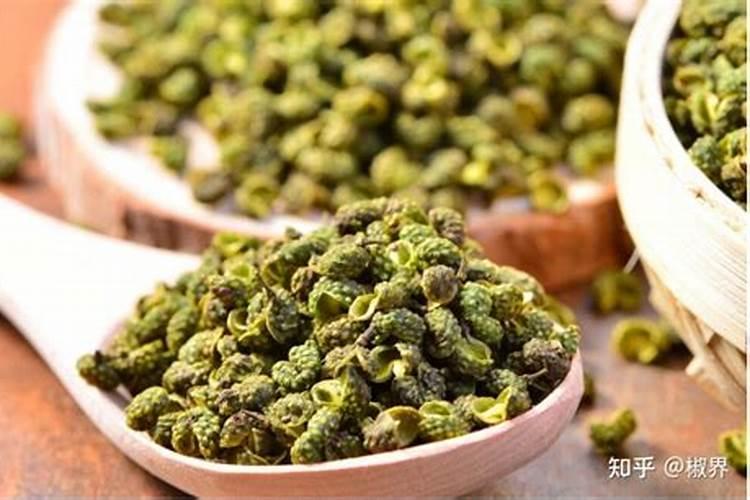 九叶青花椒栽后多久施肥的问题？