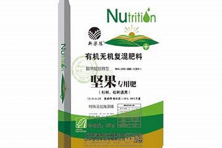 大杉木树应该施什么肥料