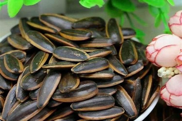 瓜子壳可以当肥料放花盆里吗