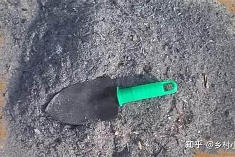 草木灰的正确使用方法