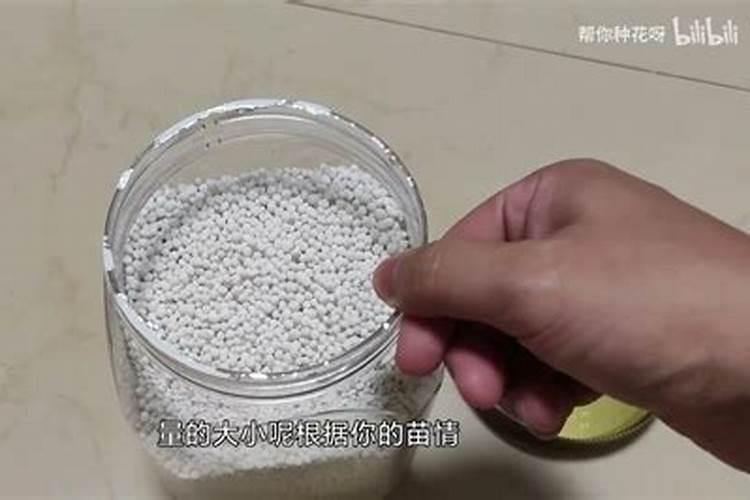 复合肥当叶面肥喷施效果好吗,复合肥泡水多久才融化
