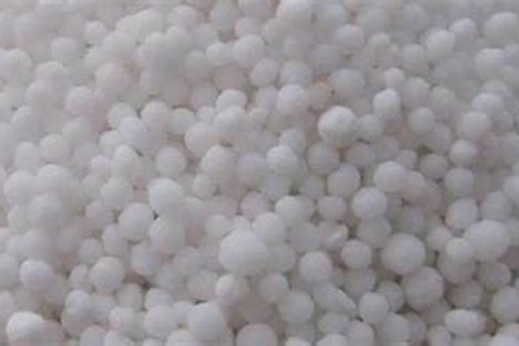 尿素兑水浇菜效果