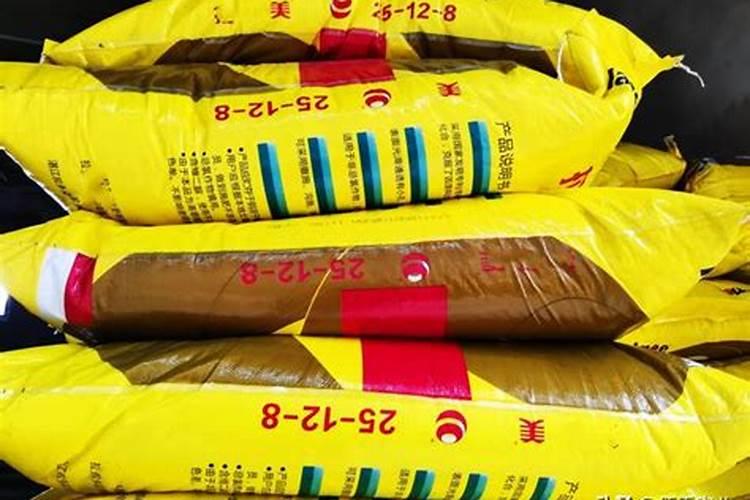 请问拼多多卖的史丹利复合肥含量三个19的复合肥。是真是假