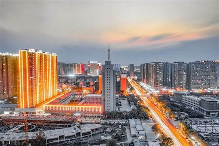 蓝绿色的葱是喷洒了什么农药？