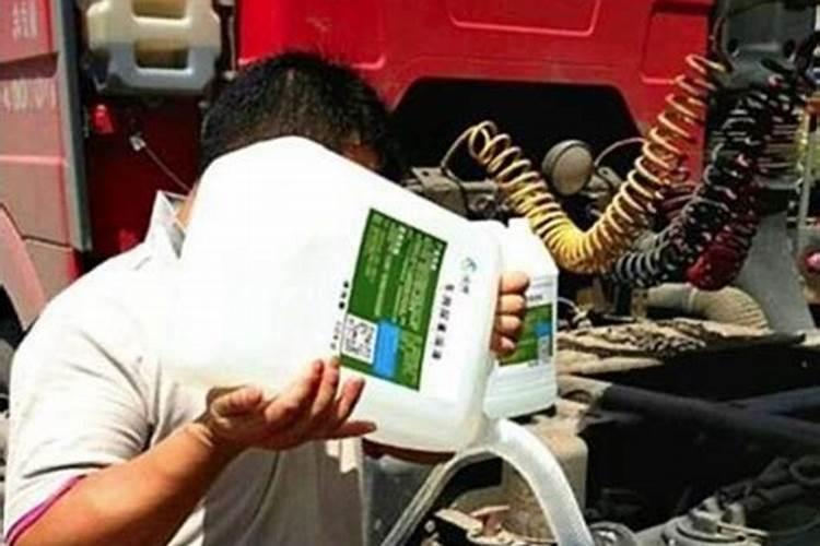 尿素属于氮肥 磷肥 还是钾肥？