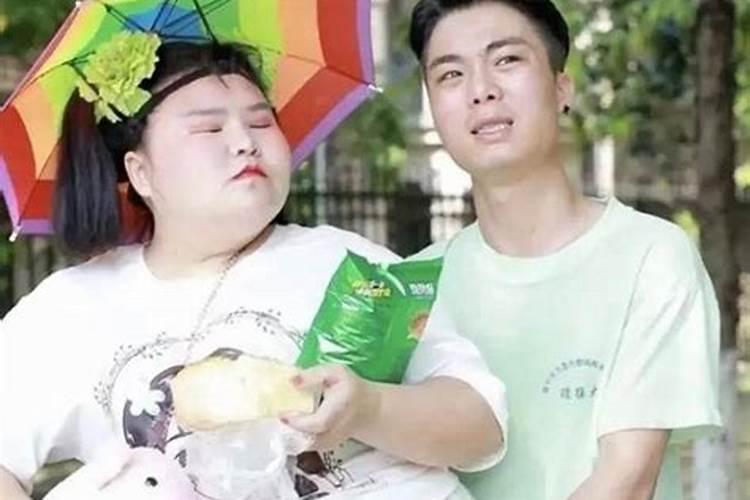 表哥覃进展欠债五百万的原因