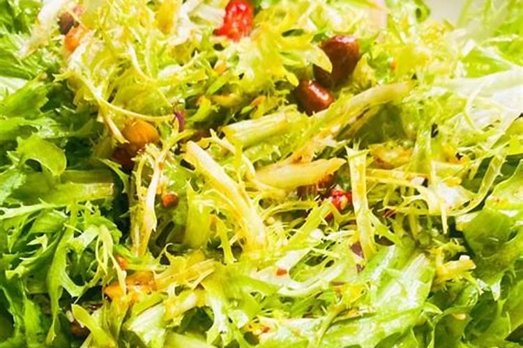 菜地里的豆刚长叶子,被狗经常刨了怎么办？