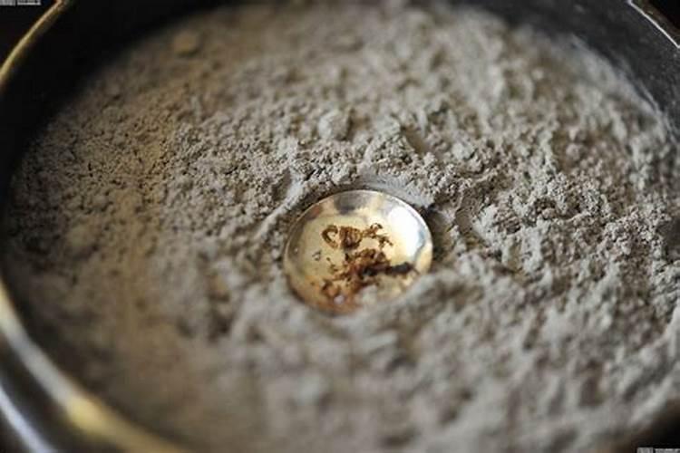 香灰可不可以作为肥料放入花盆中呢