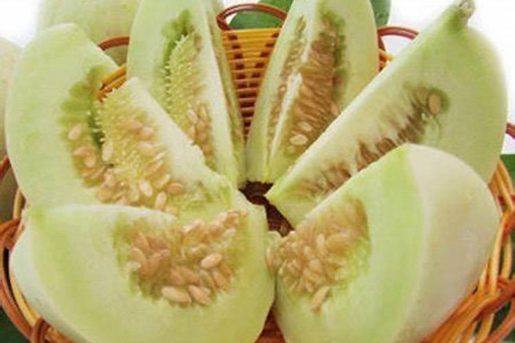 香瓜膨果期用什么肥料？