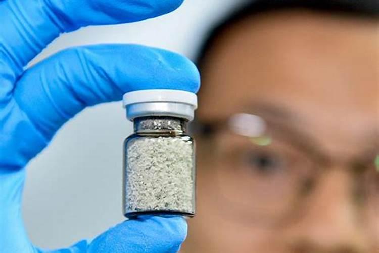 院子里养了很多的花草,使用什么肥料效果好一些？