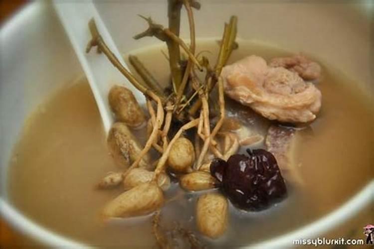 花生根长白毛烂根怎么治？